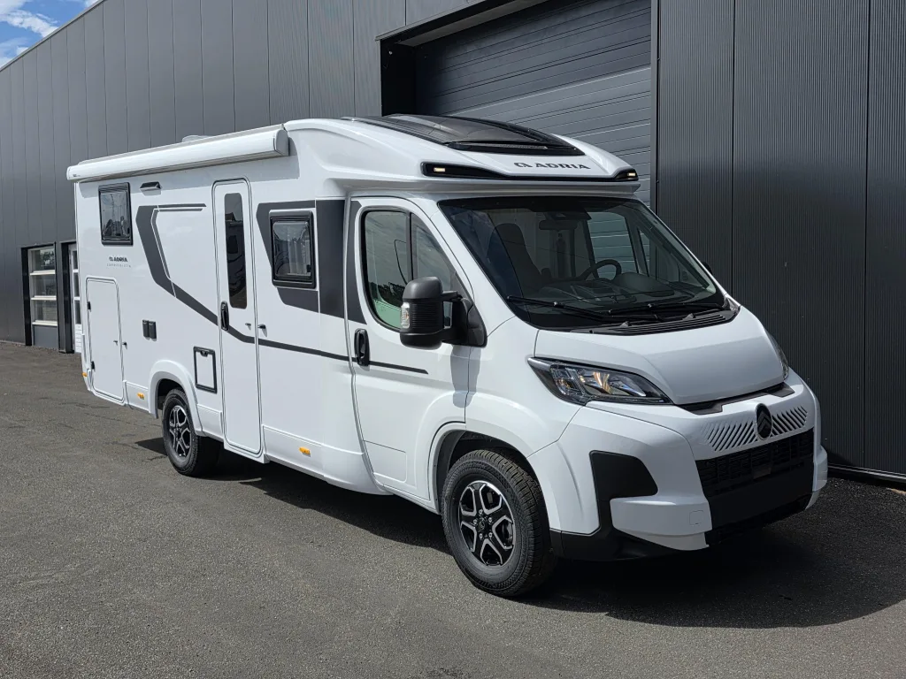 Adria Compact (2026) — foto 1
