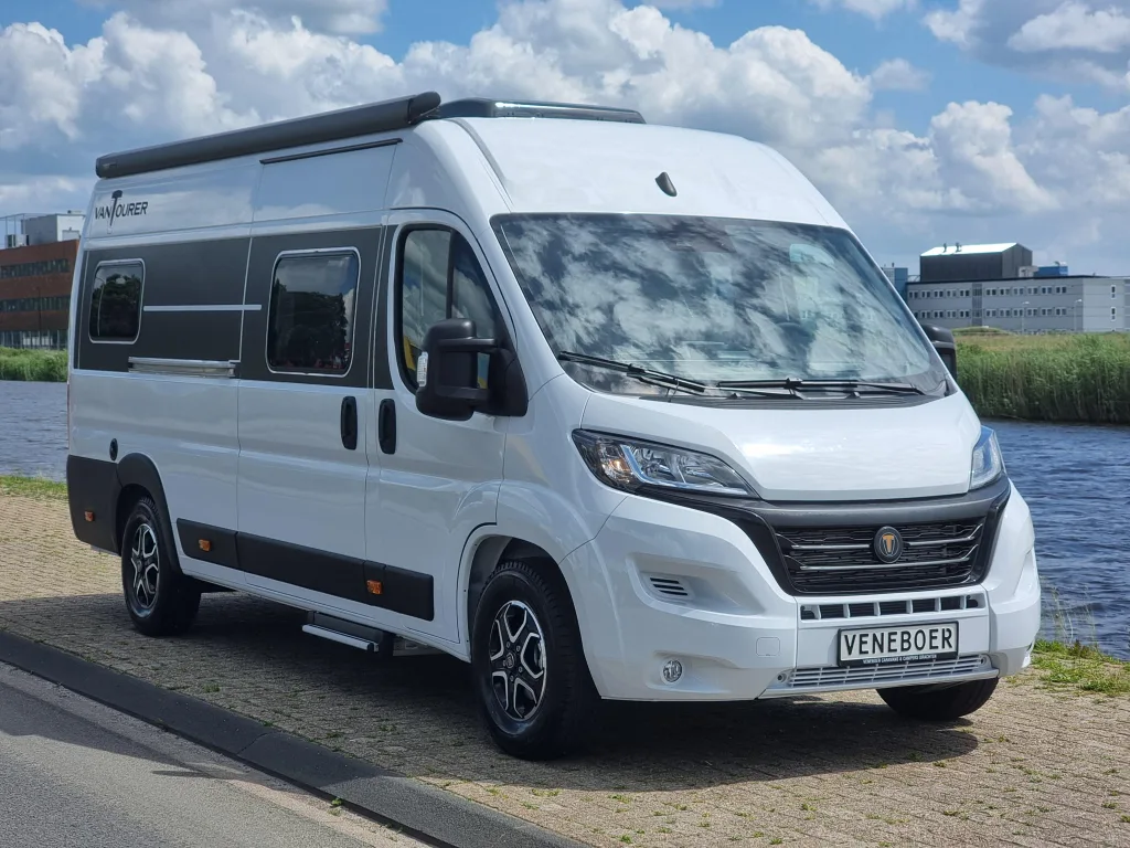 VanTourer 630 (2024) — foto 1