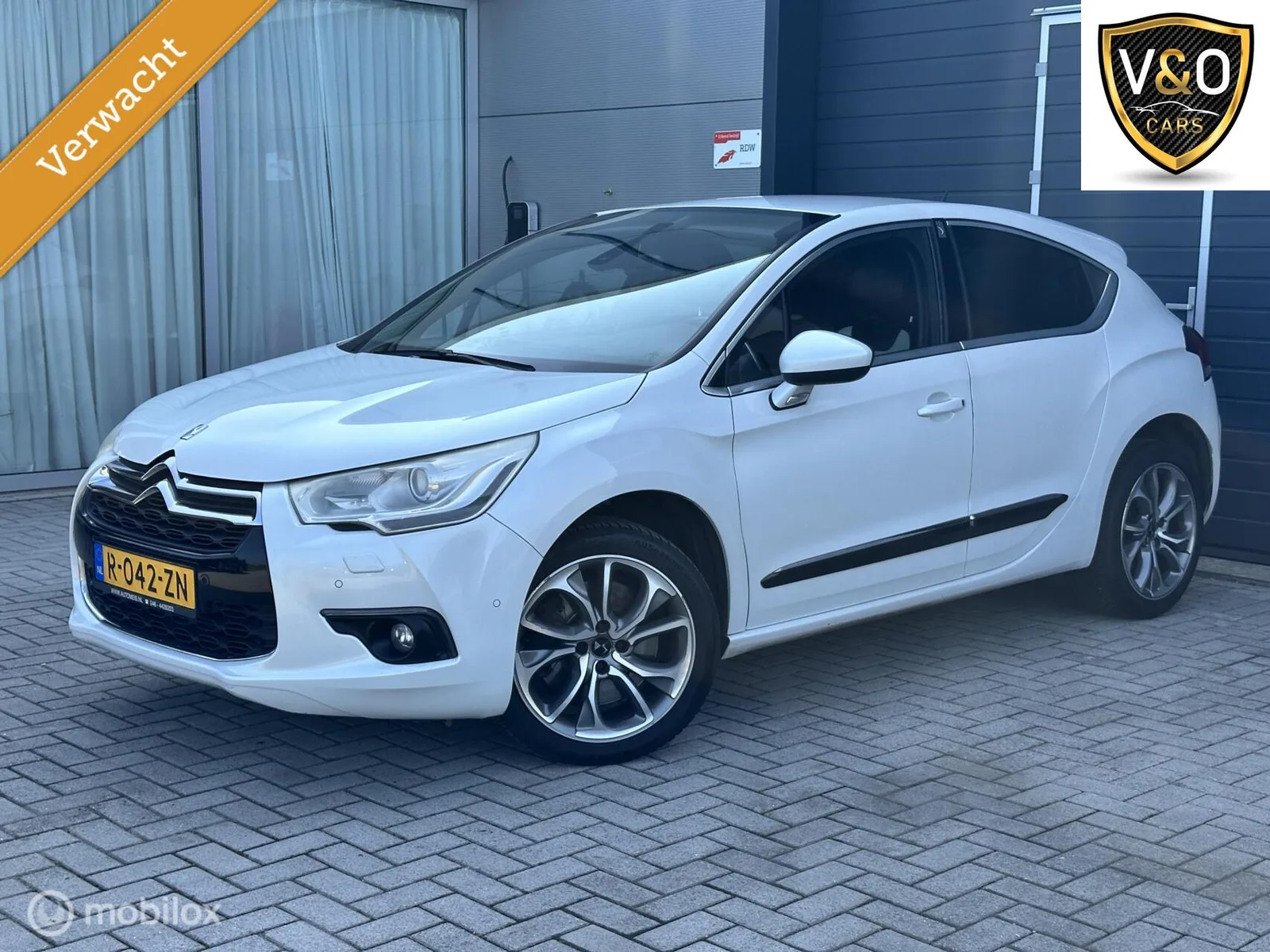 Citroën DS4 (2011) — foto 1