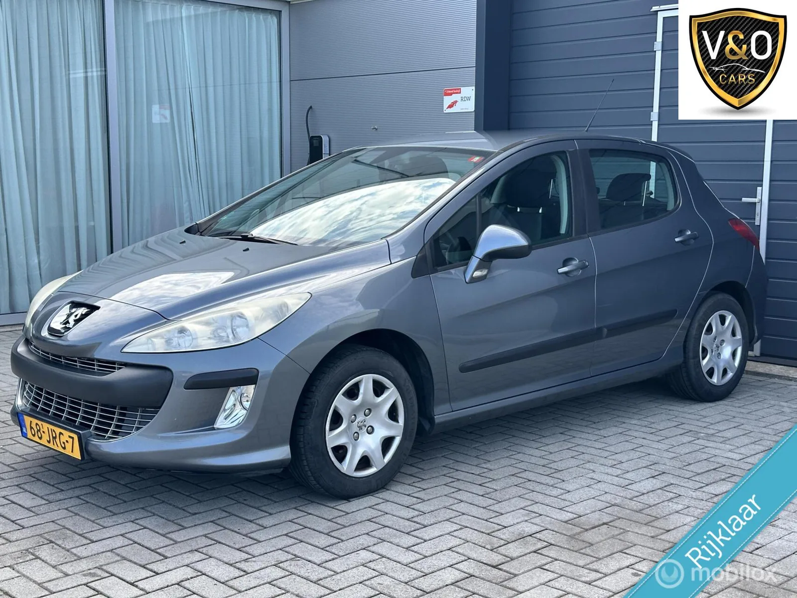 Peugeot 308 (2009) — foto 1