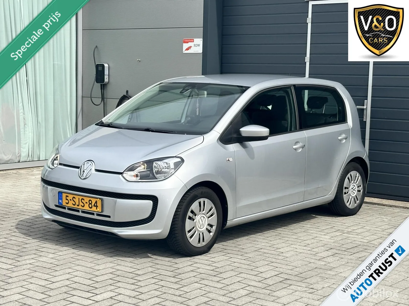 Volkswagen Up! (2013) — foto 1