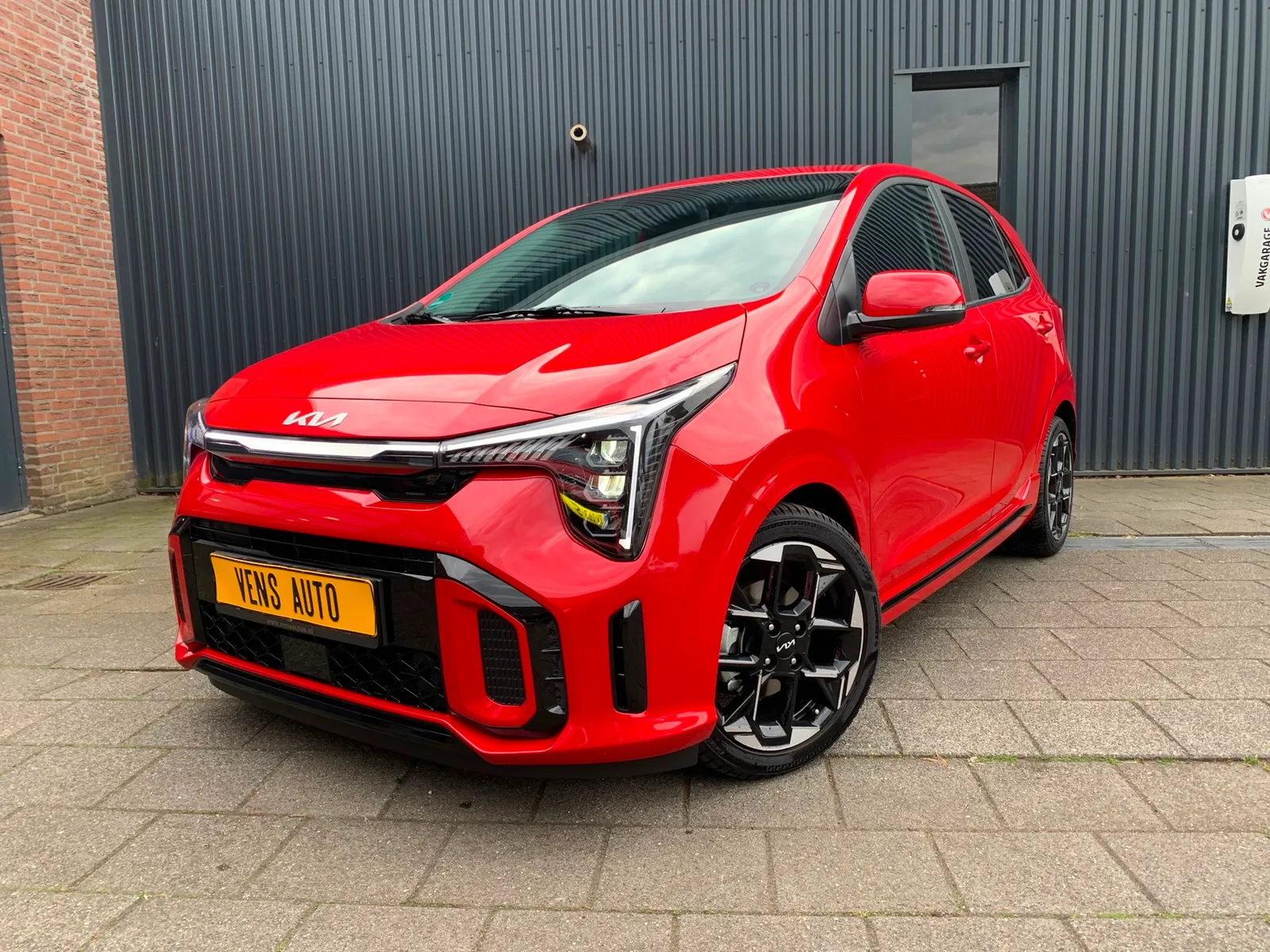 Kia Picanto (2024) — foto 1