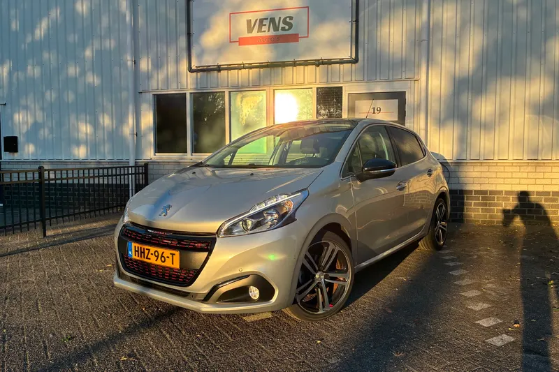 Peugeot 208 (2017)