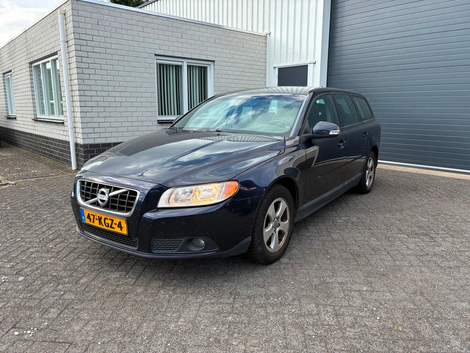 Volvo V70 (2009) — foto 1