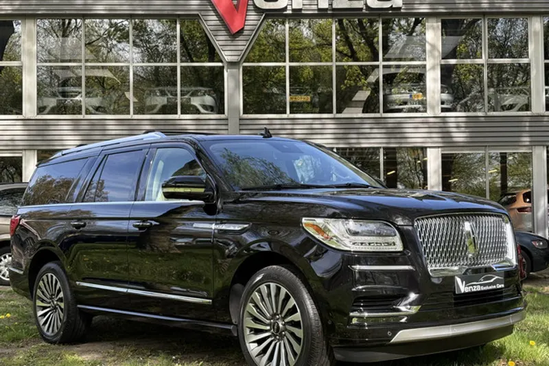 Lincoln Navigator (2024)