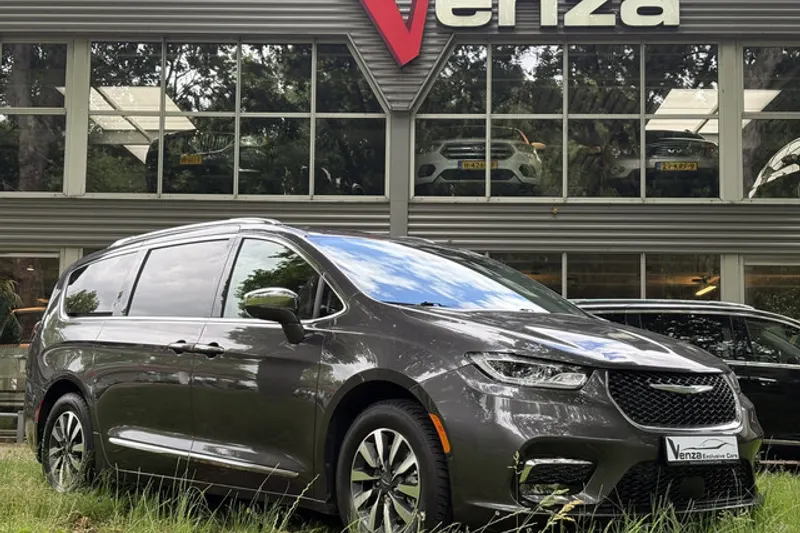 Chrysler Pacifica (2021)