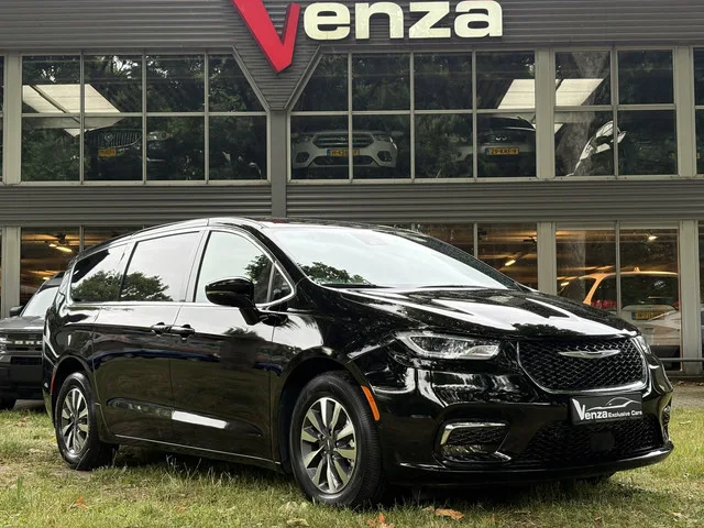 Chrysler Pacifica (2025) — foto 1