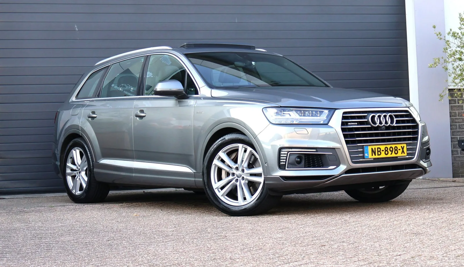 Audi Q7 (2016) — foto 1