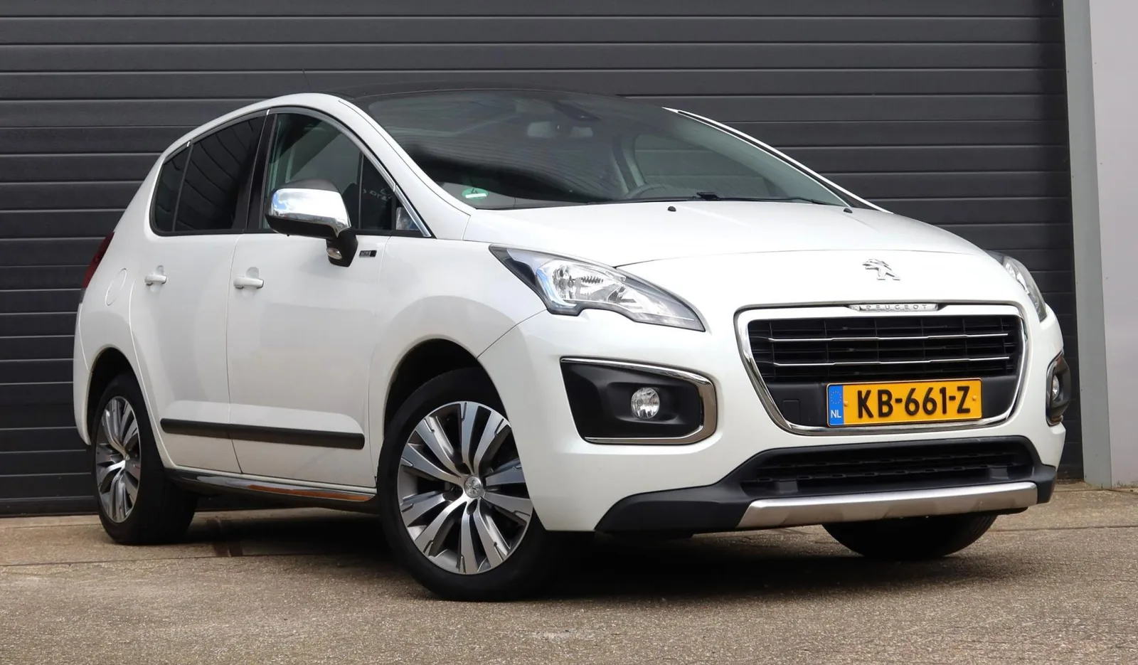 Peugeot 3008 (2016) — foto 1