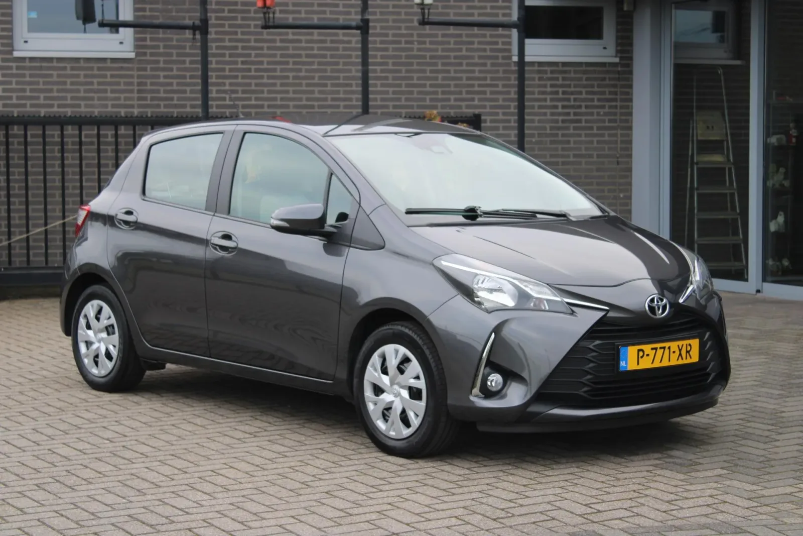 Toyota Yaris (2019) — foto 1