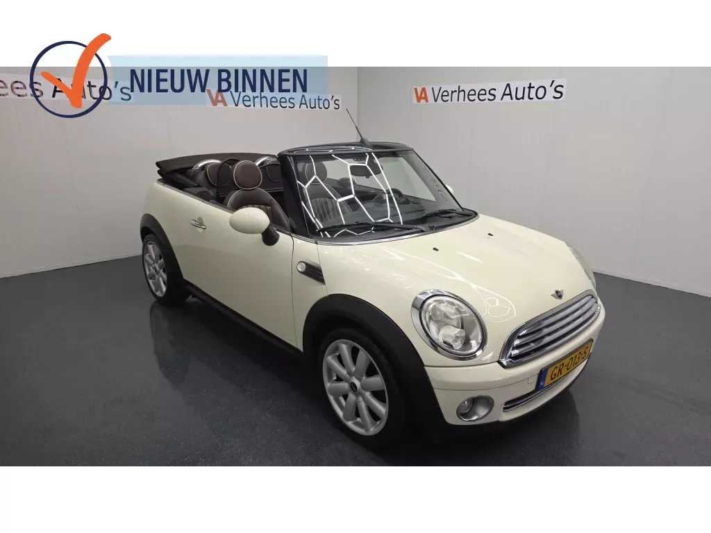 MINI Cabrio (2010) — foto 1