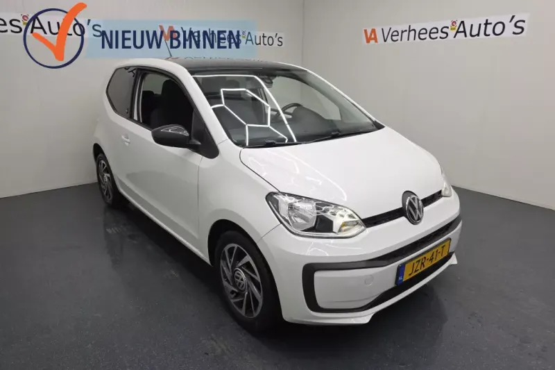 Volkswagen Up! (2017)