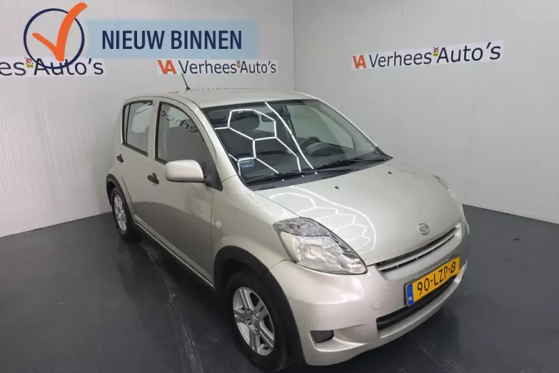 Daihatsu Sirion (2010)