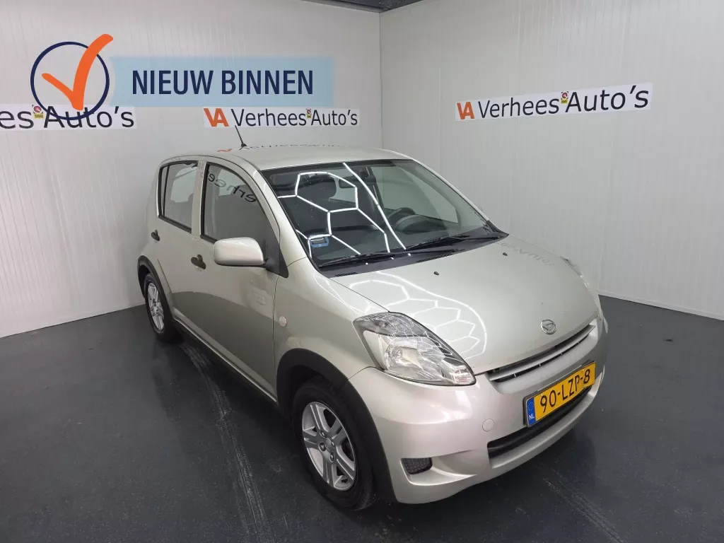 Daihatsu Sirion (2010) — foto 1