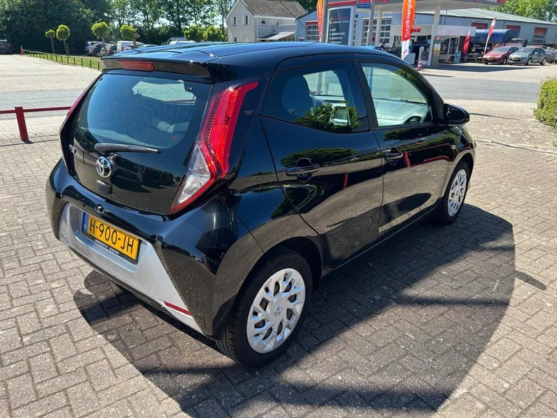 Toyota Aygo (2020) — foto 1