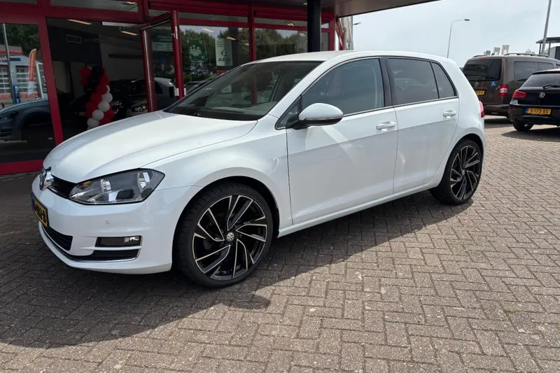 Volkswagen Golf (2015)