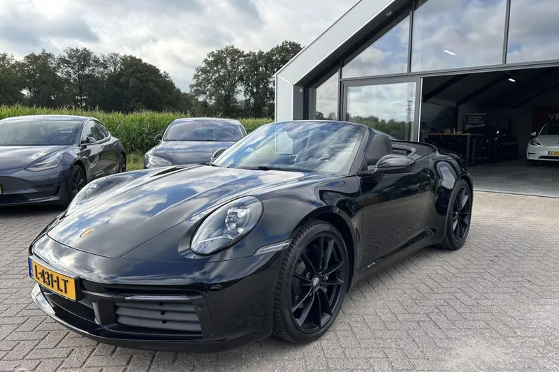Porsche 911 (2021)