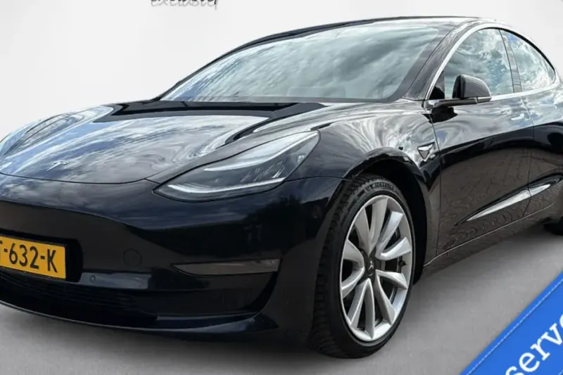 Tesla Model 3 (2020)
