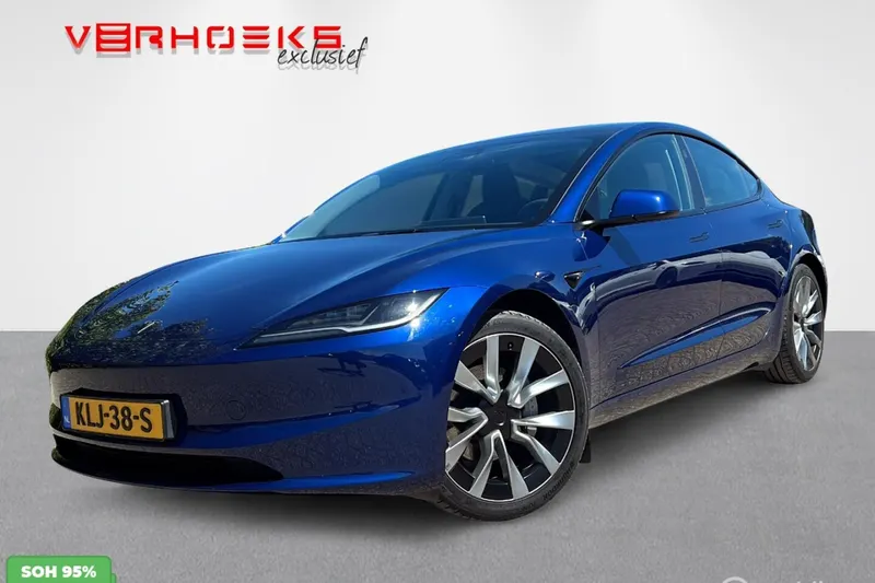 Tesla Model 3 (2024)