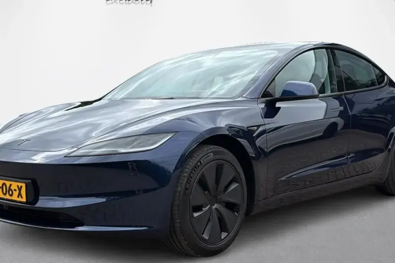 Tesla Model 3 (2026)