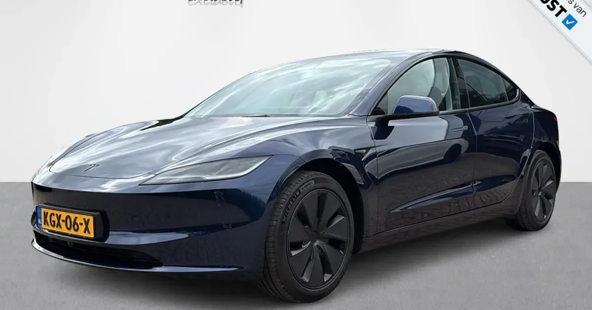 Tesla Model 3 (2026) — foto 1
