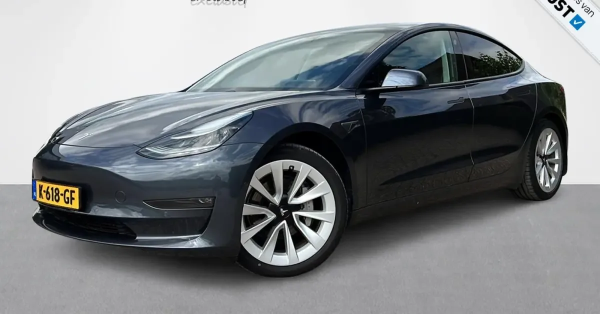 Tesla Model 3 (2020) — foto 1