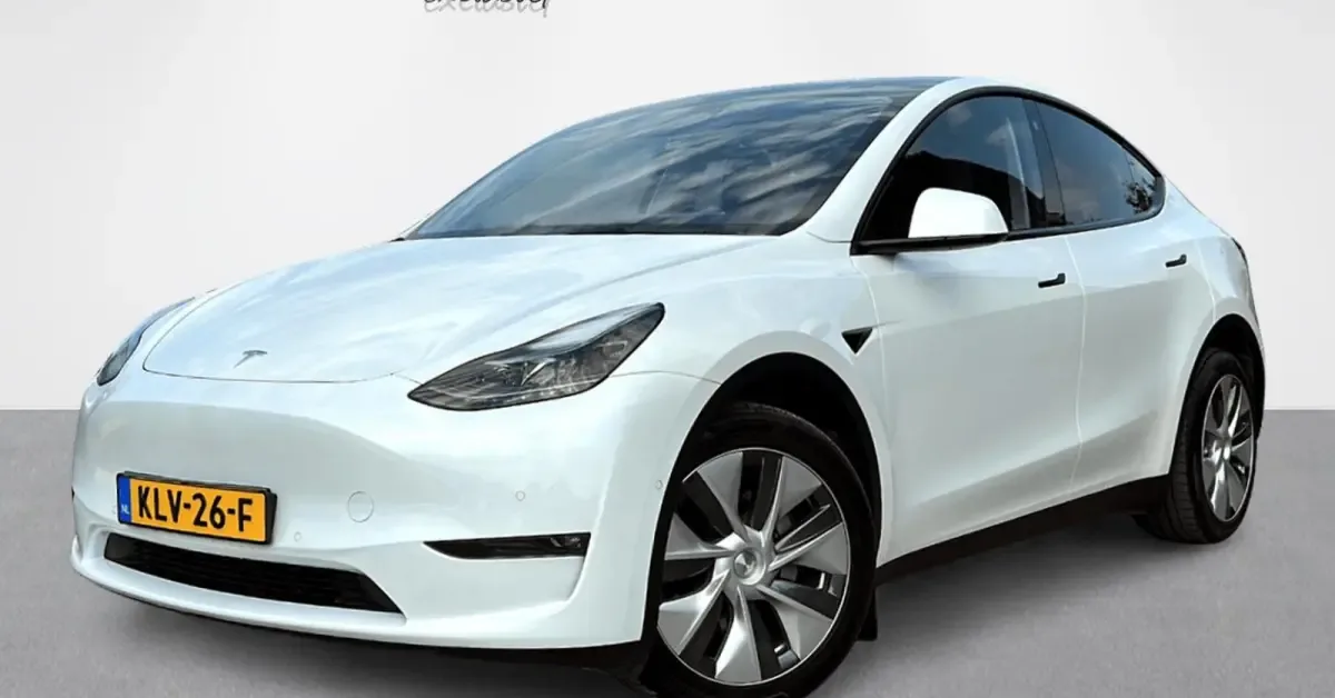 Tesla Model Y (2022) — foto 1