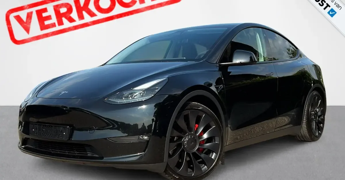 Tesla Model Y (2024) — foto 1