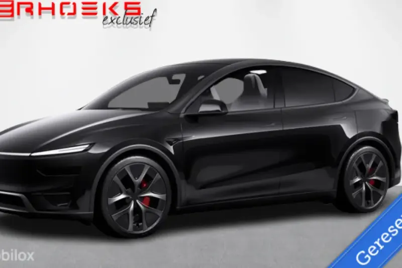 Tesla Model Y (2025)