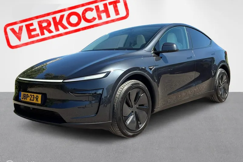 Tesla Model Y (2025)