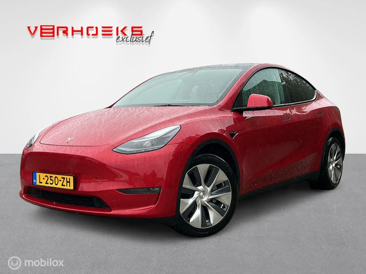 Tesla Model Y (2021) — foto 1