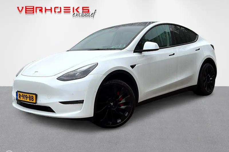Tesla Model Y (2021)