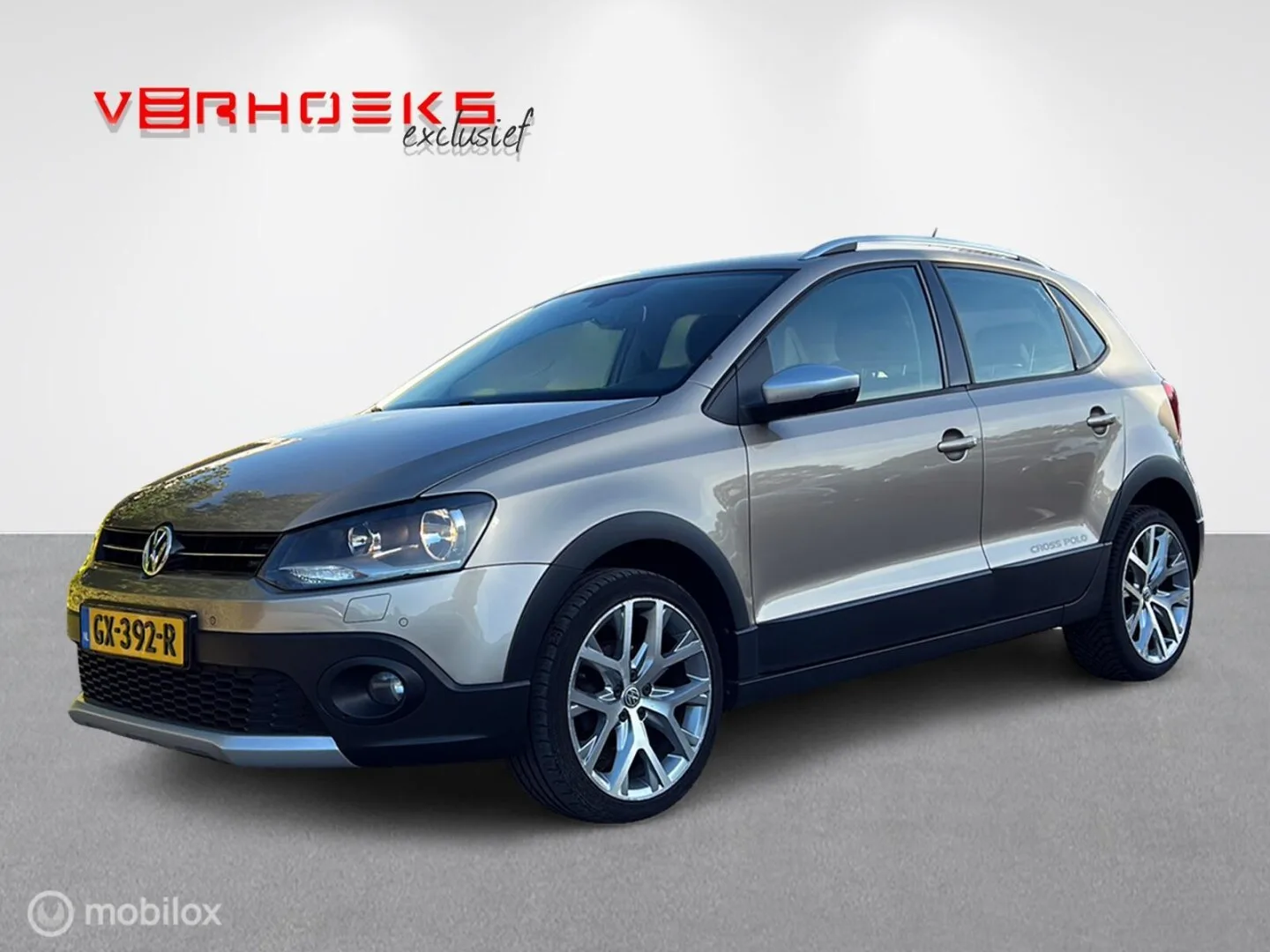 Volkswagen Polo (2015) — foto 1