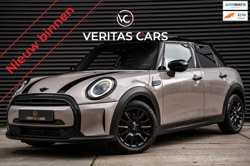 MINI Cooper (2022)