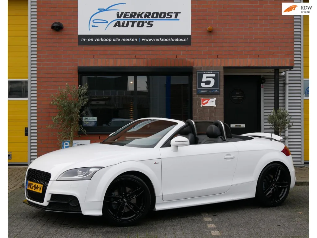 Audi TT (2011) — foto 1