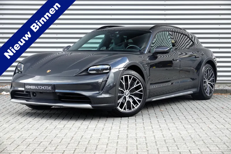 Porsche Taycan (2023)