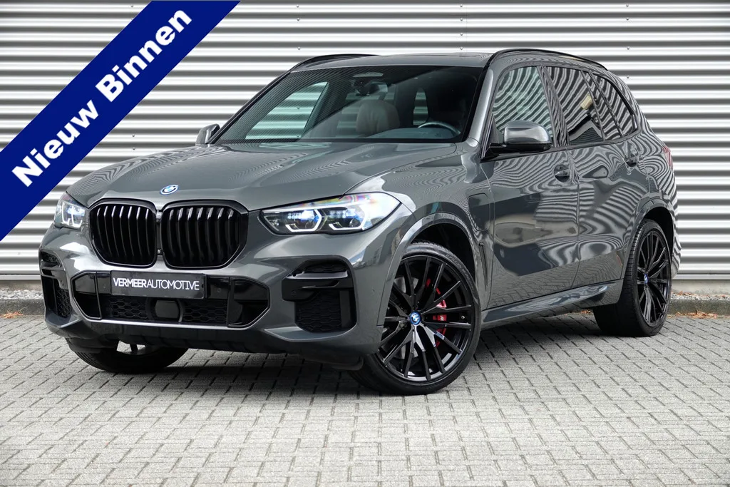 BMW X5 (2021) — foto 1