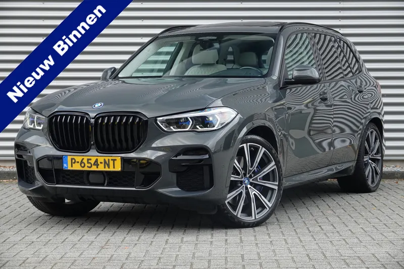 BMW X5 (2022)