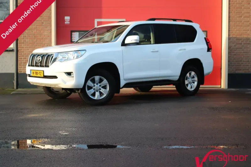 Toyota Land (2019)