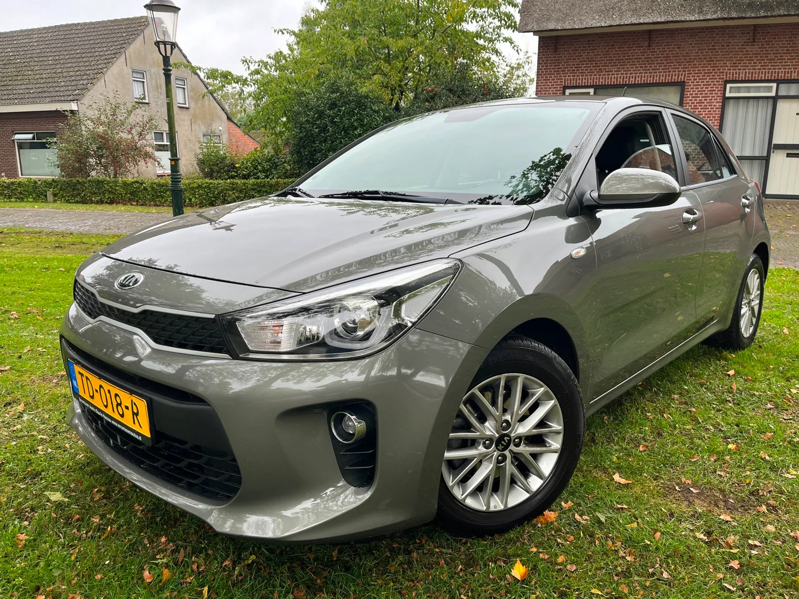 Kia Rio (2018) — foto 1