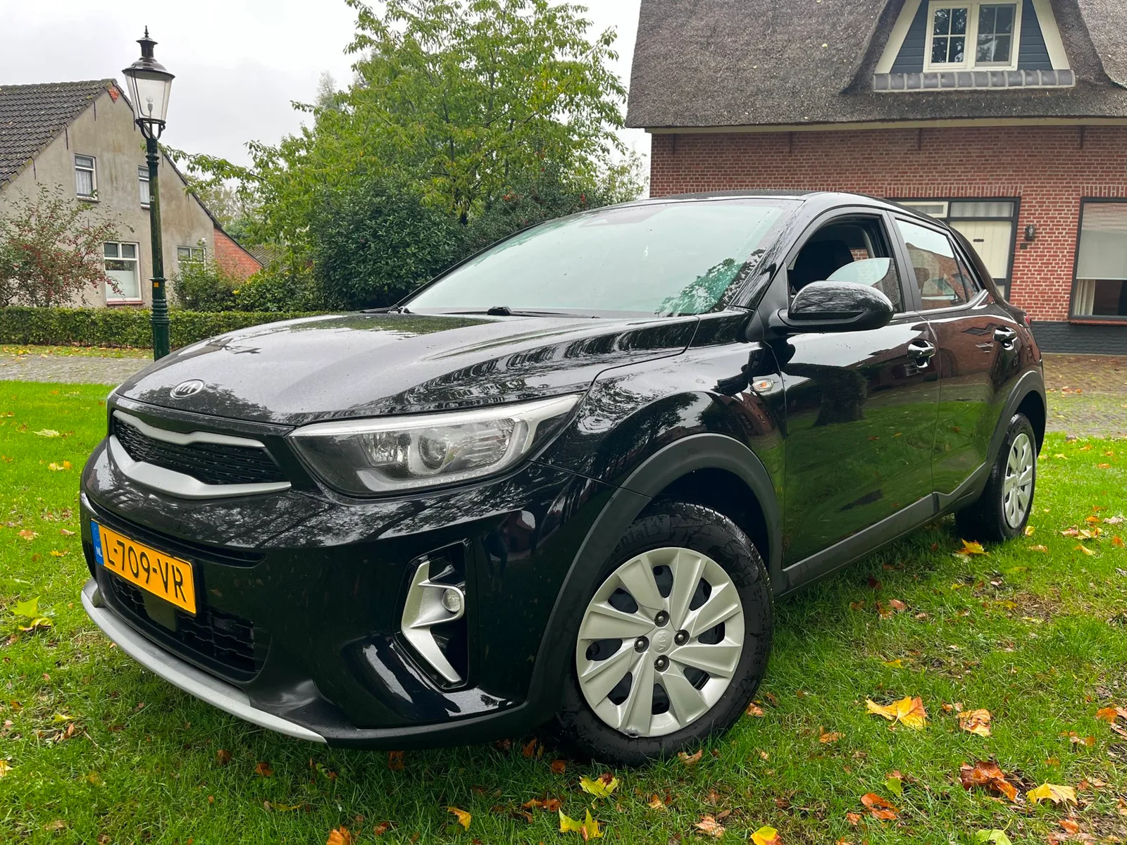 Kia Stonic (2021) — foto 1