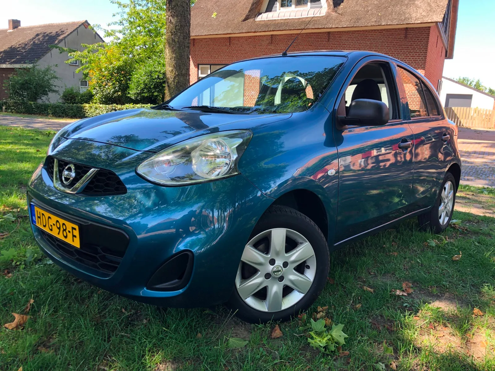 Nissan Micra (2017) — foto 1