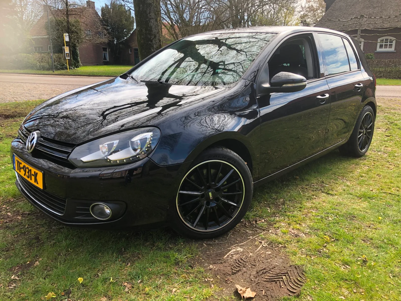 Volkswagen Golf (2011) — foto 1