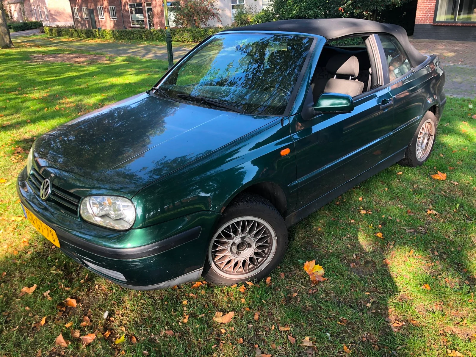 Volkswagen Golf (1999) — foto 1