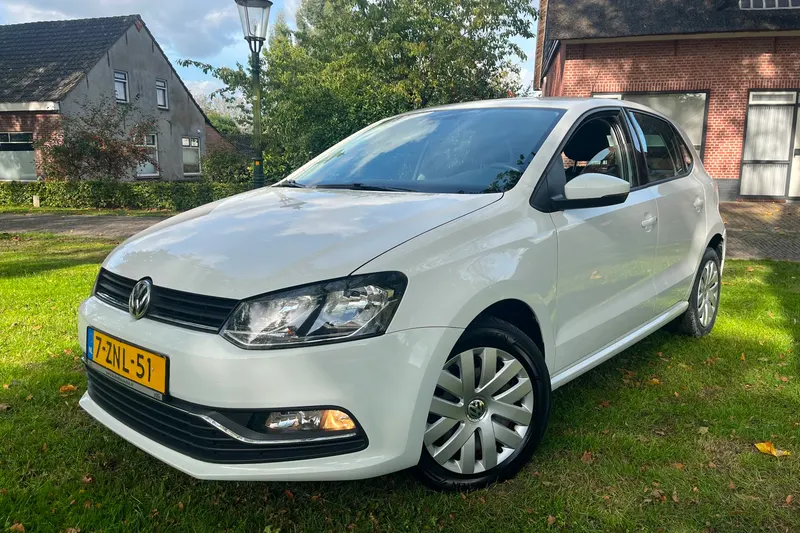 Volkswagen Polo (2015)