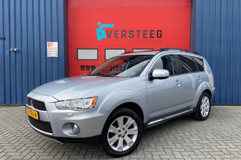 Mitsubishi Outlander (2012)