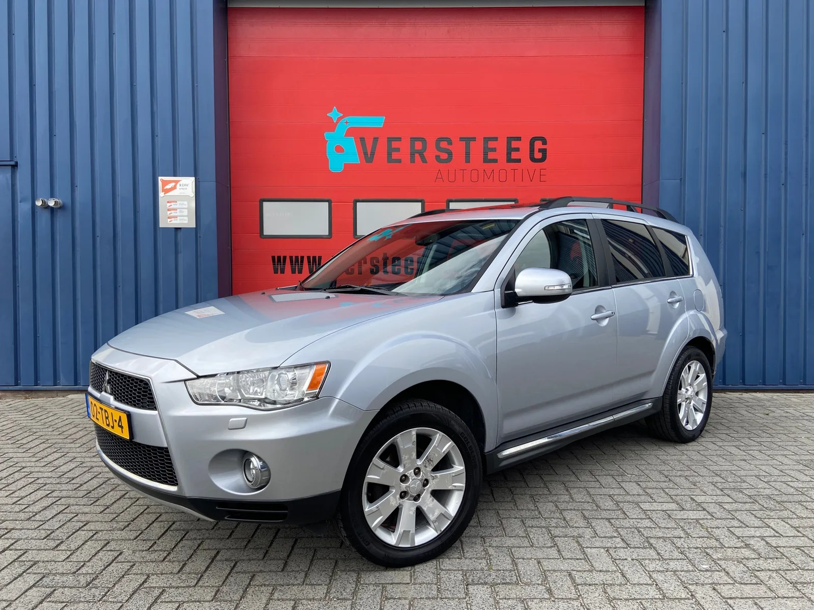 Mitsubishi Outlander (2012) — foto 1