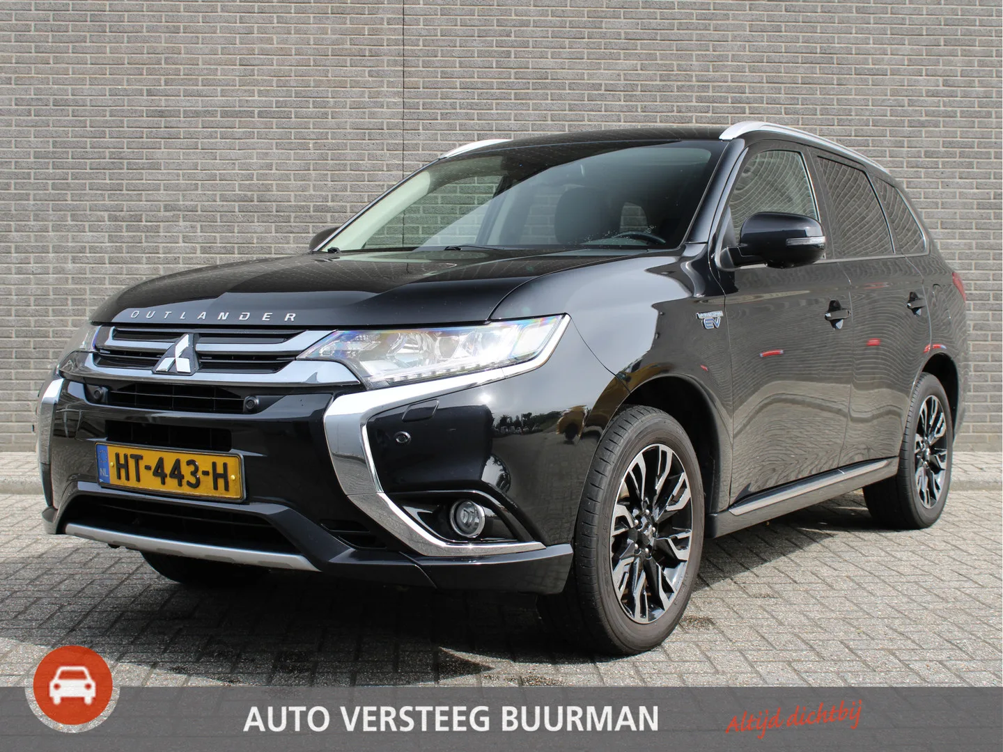 Mitsubishi Outlander (2015) — foto 1