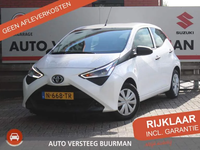 Toyota Aygo (2022) — foto 1