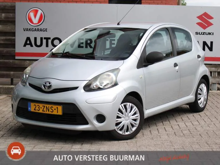 Toyota Aygo (2013) — foto 1